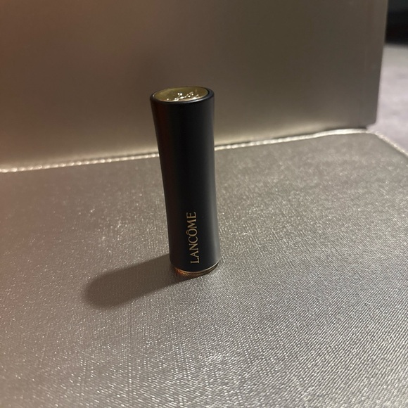 Lancome Pink Lipstick with Black Case - Picture 3 of 11
